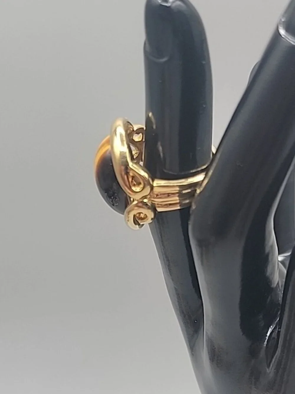 VTG Signed JOMAZ Tiger's Eye Statement Ring Gold Tone Cocktail Cabochon 5.5 RARE